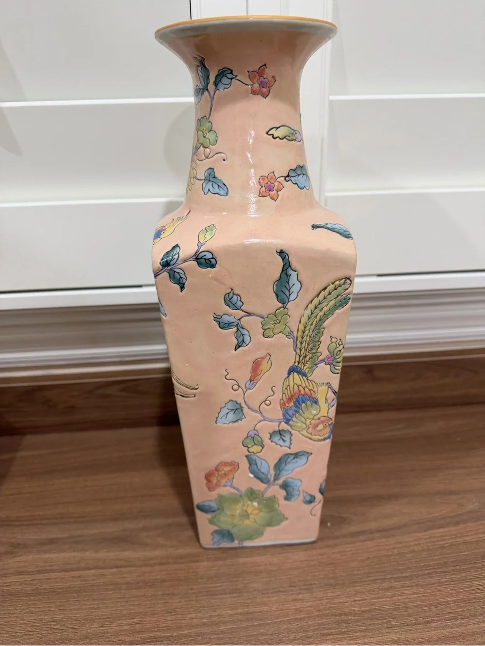 Chinoiserie Vase Decorated in Macau